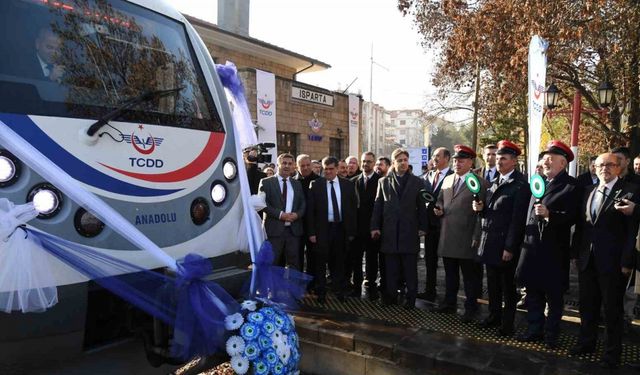 Güller Ekspresi ilk seferine uğurlandı