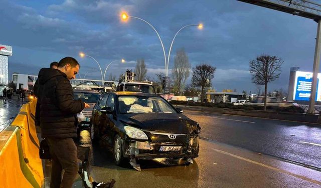 Ankara’da zincirleme kazada 26 araç birbirine girdi: 3 yaralı