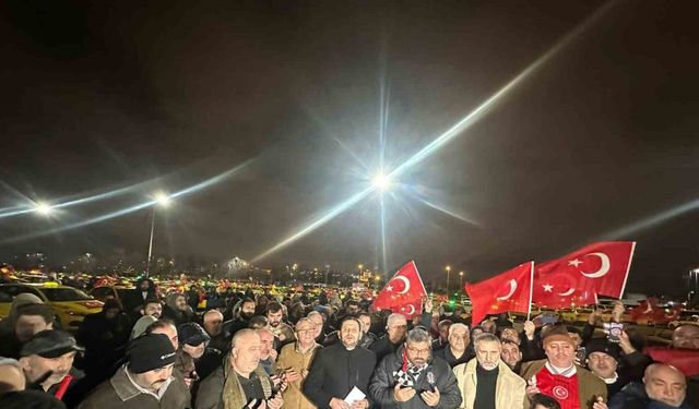 İstanbul’da taksiciler şehitler için konvoy düzenledi