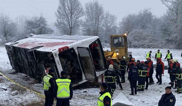 Kastamonu’daki feci kazada 6 kişi öldü, 33 kişi yaralandı