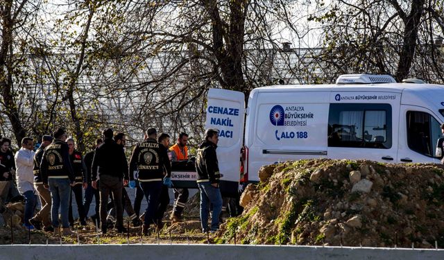 Kayıp kuryenin toprağa gömülü cesedi bulundu