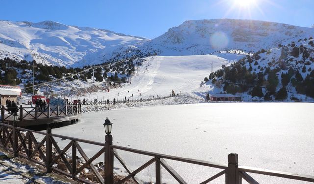 Son durum; Batıda ayaz, doğuda kar, kuzey ve güneyde yağmur var