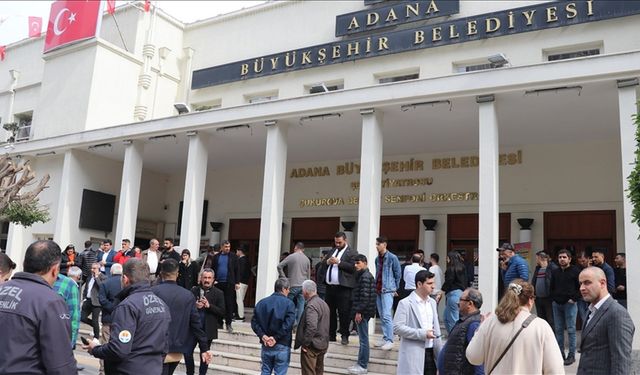 Adana Büyükşehir Belediyesi Özel Kalem Müdürüne silahlı saldırı