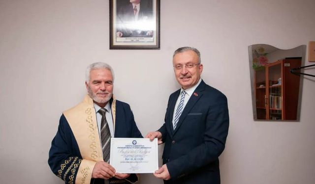 Profesör ünvanını alan Prof. Dr. Ali Çiçek’e hayırlı olsun ziyareti