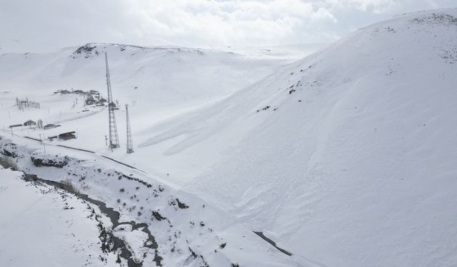 Havalar ısındı çığ tehlikesine dikkat