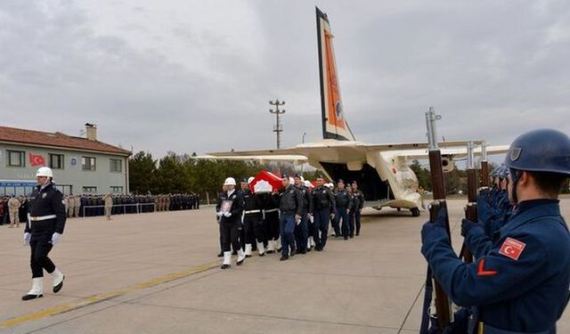 Şehit 2 pilotun cenazesi Ankara'ya getirildi