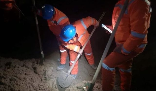 3'üncü Ordu İstihkâm Savaş Taburu kurtarma çalışmalarında