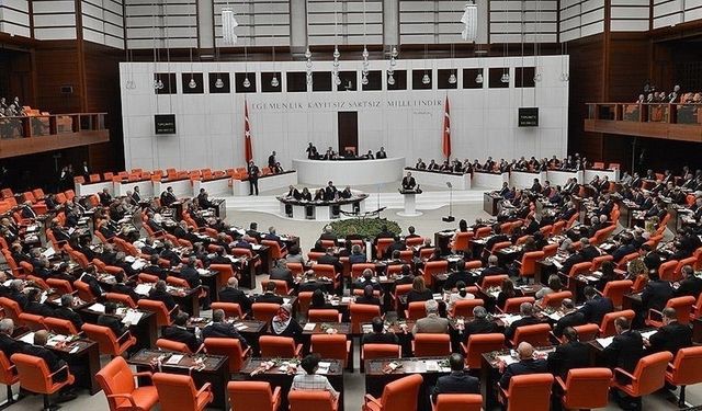 Sağlıkta sözleşmeli personel sayısı 36 bine çıkarılacak