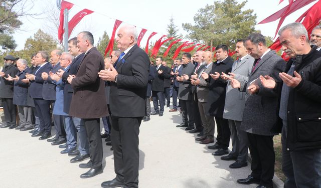 1992 depreminde hayatını kaybedenler anıldı