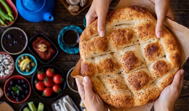 Bol Susamlı, Çörek Otlu Ramazan Pidesi Nasıl Yapılır?