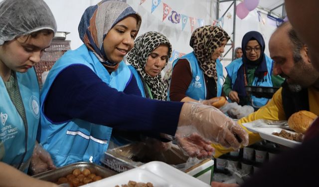 TDV’nin Ramazan yardımlarında önceliği deprem bölgesi oldu