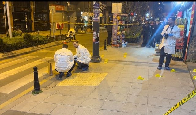 Sokak ortasında silahlı saldırı: 2 ölü, 1’i ağır 2 yaralı