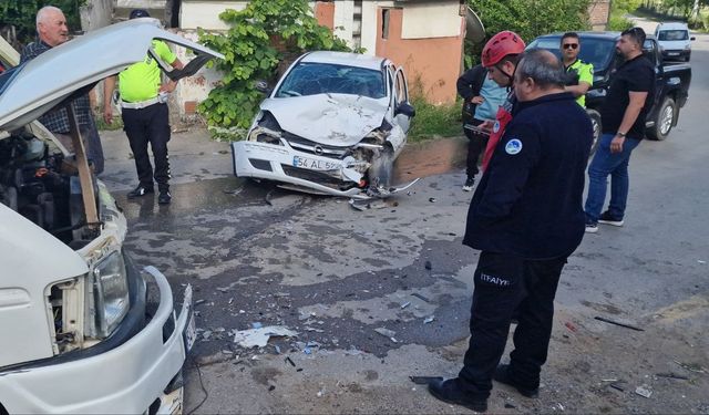 4 kişinin yaralandığı kazadan acı haber geldi: 1 kişi hastanede hayatını kaybetti