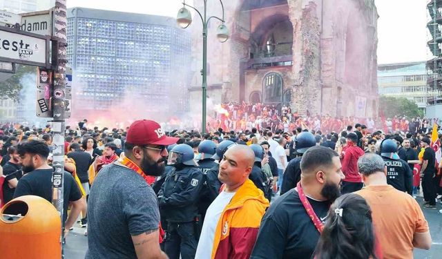 Galatasaray’ın şampiyonluğu Berlin’de coşkuyla kutlandı