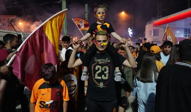 Gaziantep’te Galatasaray’ın şampiyonluk coşkusu zirve yaptı