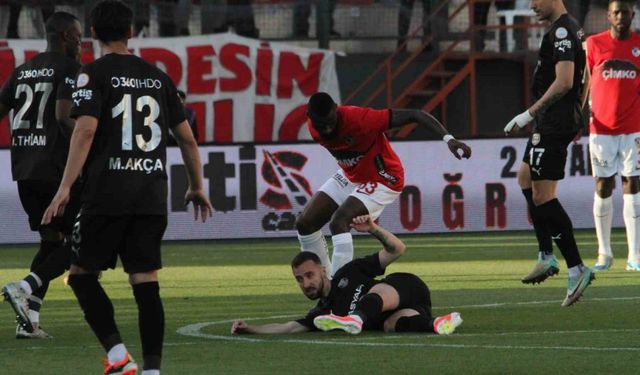 Trendyol Süper Lig: Pendikspor: 0 - Gaziantep FK: 1 (İlk yarı)