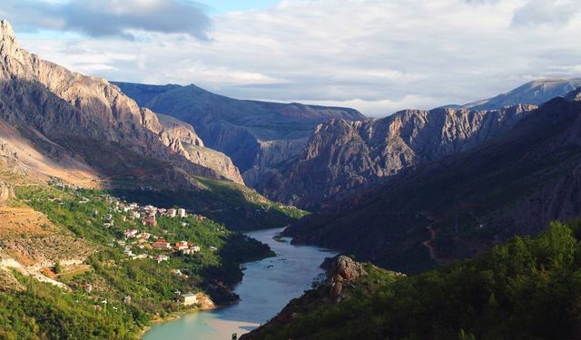 Kemaliye ziyaretçilerini ağırlıyor