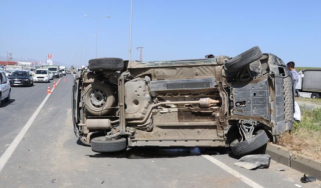 Ağrı'da iki otomobilin karıştığı kazada 4 kişi yaralandı