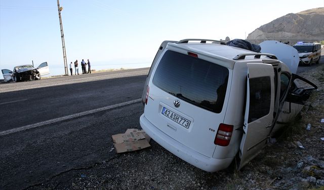 Bitlis'te trafik kazasında AK Parti Aydınlar Belde Başkanı hayatını kaybetti