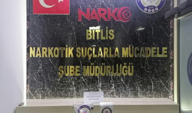 Bitlis'te yangın tüpüne gizlenmiş 2 kilo 615 gram sentetik uyuşturucu ele geçirildi