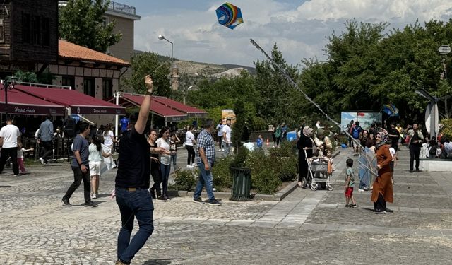 Elazığ'da Jandarma Teşkilatının kuruluş yıl dönümüne özel uçurtma şenliği düzenlendi