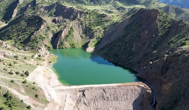 Erzurum Büyükşehir Belediyesinin yaptığı 700'ü aşkın gölet çiftçiye kolaylık sağlıyor