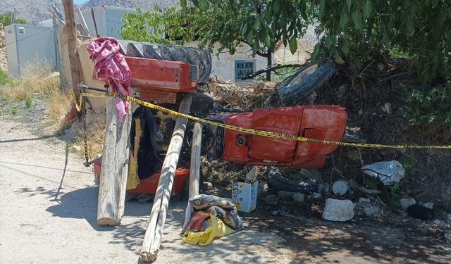 Malatya'da devrilen traktördeki 1 kişi öldü, 1 kişi yaralandı