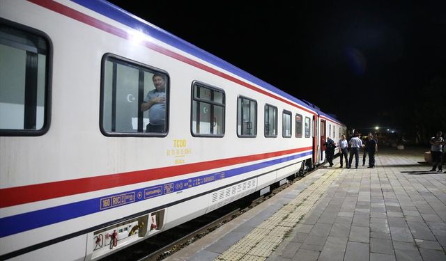 Tatvan Turistik Treni Bitlis'e ulaştı