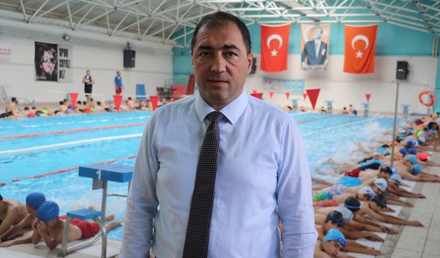 Ağrı'da yüzme bilmeyen çocuklar spora kazandırılıp boğulma riskine karşı eğitiliyor