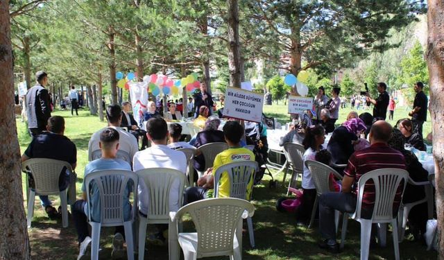 Bayburt’ta Koruyucu Aile Günü oyunlarla kutlandı