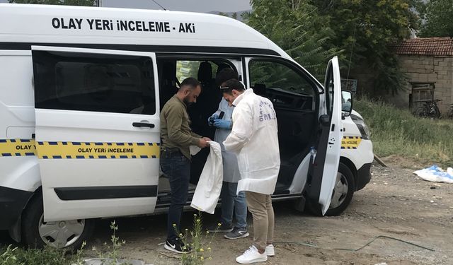 Erzincan'da asansör boşluğuna düşen kişi öldü