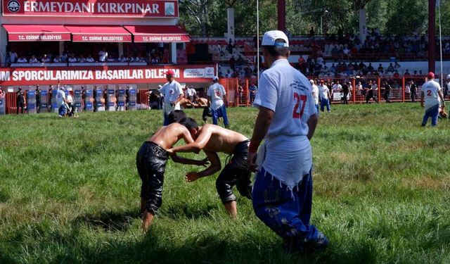 Kırkpınar’da bugün 40 başpehlivan kol bağlayacak