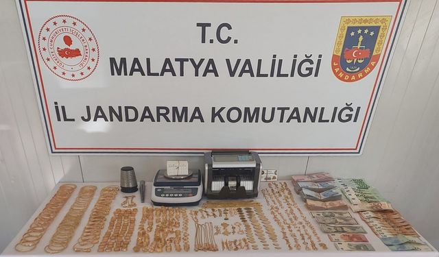 Malatya'da 2 kilo 897 gram kaçak altın ele geçirildi