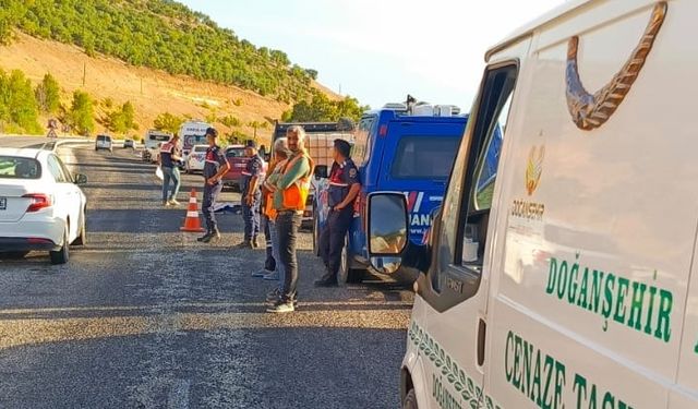 Malatya'da aracın lastiğini değiştirirken otomobilin çarptığı kişi öldü