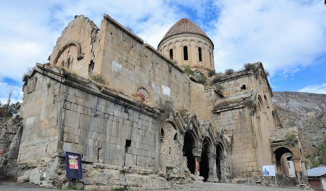 Erzurum’da tarih ve sanat kokan Öşvank Kilisesi