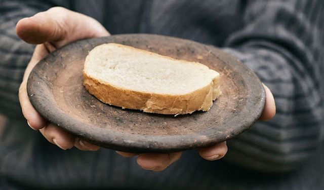 Peygamber efendimizin cömertliğine dair örnek kişiliğini yansıtan birkaç hikayesi içinizi ısıtacak