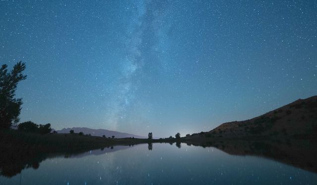 Erzincan’da perseid meteor yağmuru eşsiz görüntüleri ortaya çıkardı