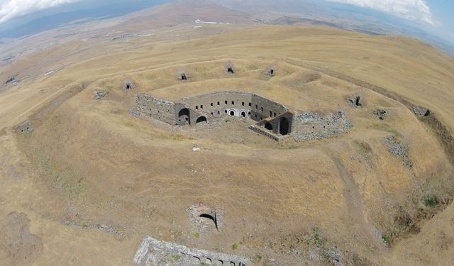 Erzurum'un asırlık "Ağzıaçık Tabyası" tarihin izlerini yansıtıyor