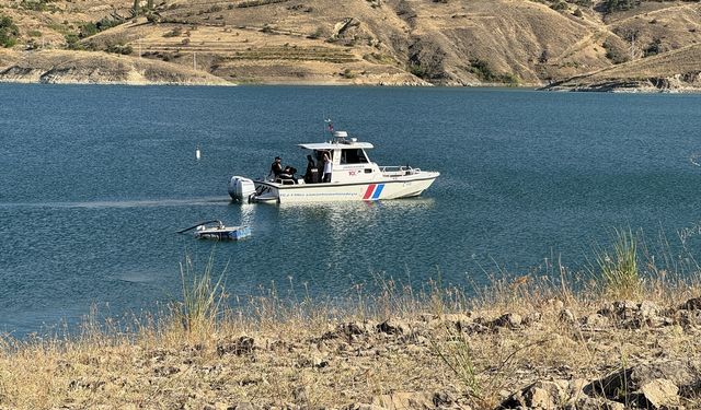 GÜNCELLEME - Elazığ'da baraj gölünde kaybolan gencin cansız bedenine ulaşıldı