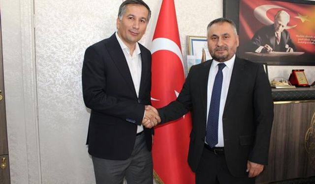 Hakkari İl Müftülüğüne atanan Hüseyin Okuş görevine başladı