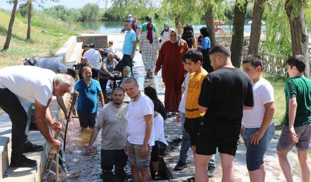 Kavurucu sıcakta serinleten Ekşisu