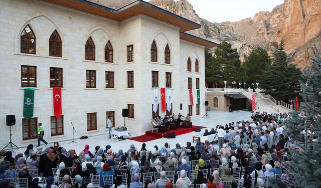 MALATYA - Somuncu Baba Külliyesi'nde tasavvuf musikisi konseri düzenlendi