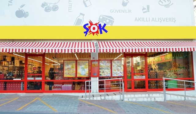 ŞOK! ŞOK Market 21 Ağustos 2024 kataloğunda, Çalışma masası, Çalışma koltuğu, Giyim ürünleri, Katlanır yatak...