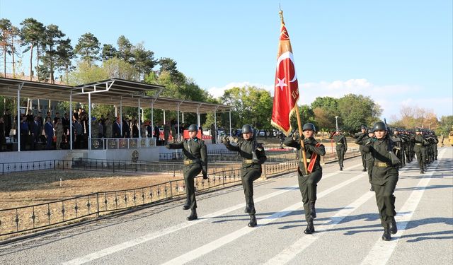 Tatvan'daki 10. Komando Tugay Komutanlığında devir teslim töreni düzenlendi