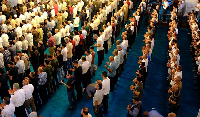 Van, Hakkari, Muş ve Bitlis'te, Heniyye için gıyabi cenaze namazı kılındı