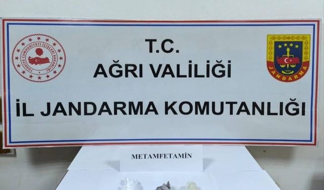 Ağrı'da uyuşturucu operasyonunda 3 zanlı tutuklandı