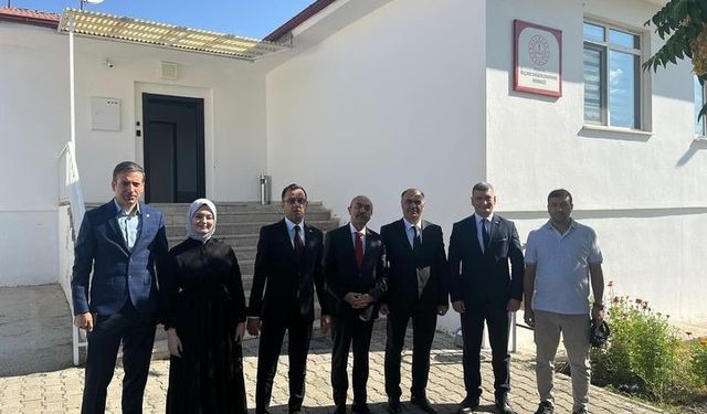 Erzincan İl Millî Eğitim Müdürü Kartal Ölçme Değerlendirme Merkezini inceledi