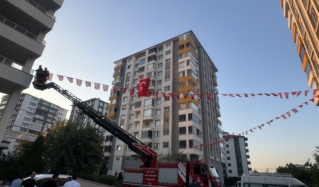 Şehit Uzman Çavuş Mehmet Kökcü'nün cenazesi, memleketi Malatya'da toprağa verildi