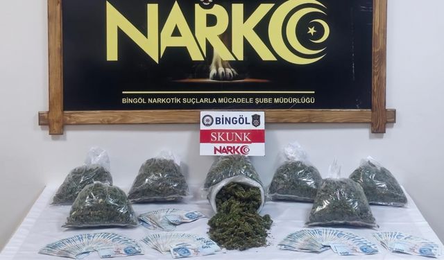 Bingöl'de 6 kilo 200 gram skunk ele geçirildi, 3 şüpheli tutuklandı