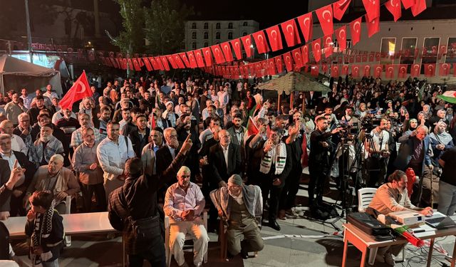 İsrail'in Filistin'e saldırıları Elazığ'da protesto edildi